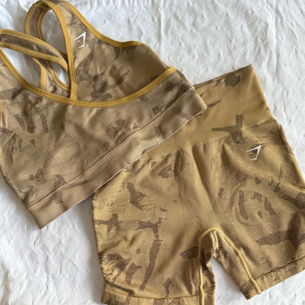 Women's Gymshark Tan Sports Bra and Shorts Set